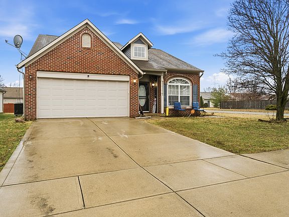 3rd image of 2652 Rothe Ln