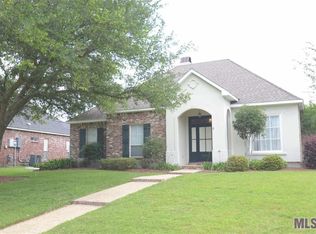 10627 Ridgebrook Ave, Baton Rouge, LA 70809