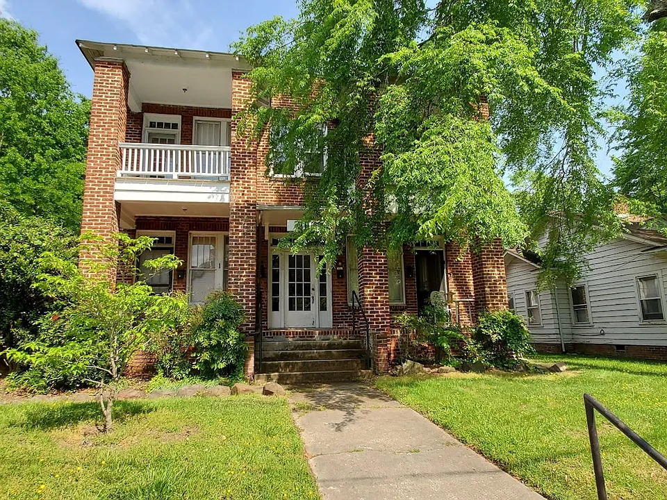 416 N Cedar St