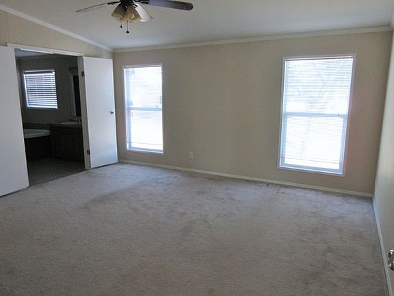5th image of 1001 E Green St