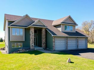 21480 Evergreen St NW, Oak Grove, MN 55011