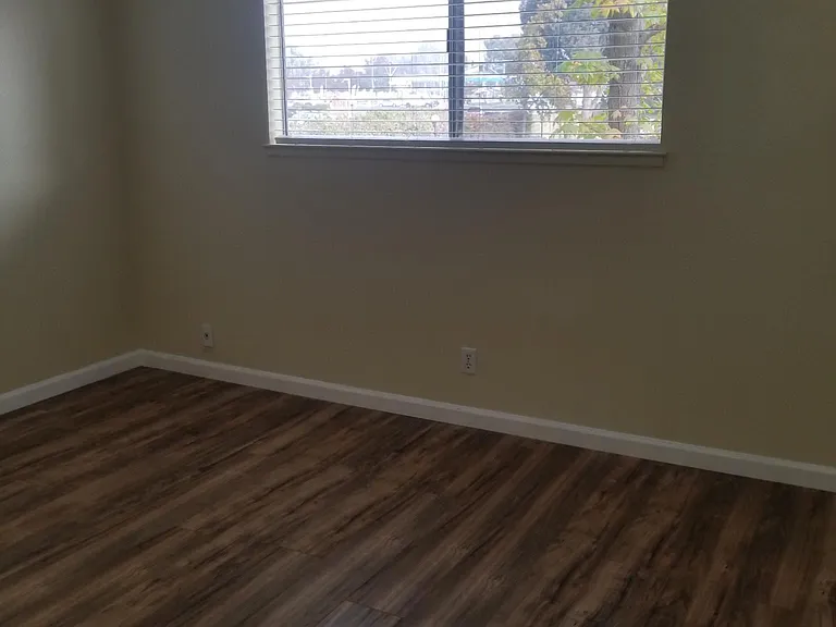 259 N Capitol Ave #255 — Photo 4