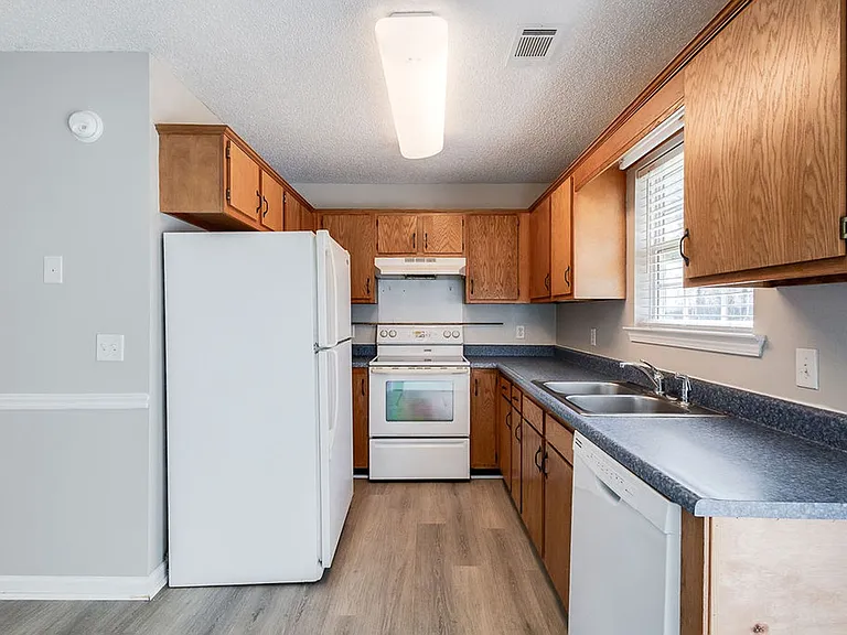 308 Barrister Cir — Photo 2