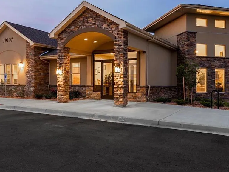 7567 Benecia Dr — Photo 40