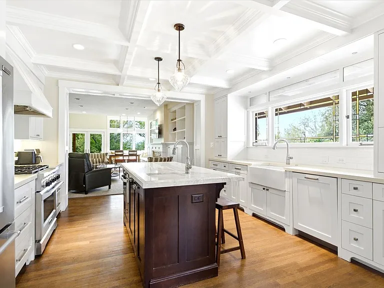 1418 E Federal Way — Photo 12