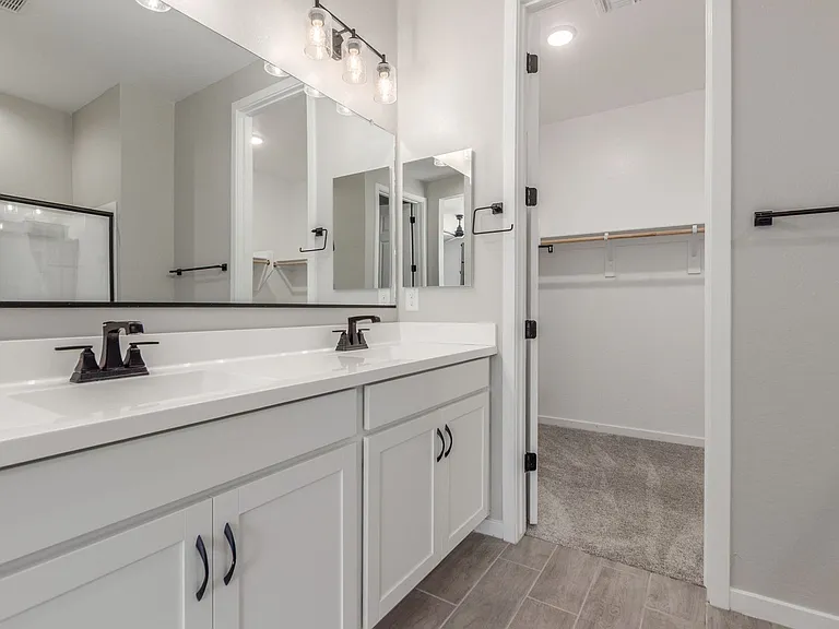 18434 E Camila Dr — Photo 16