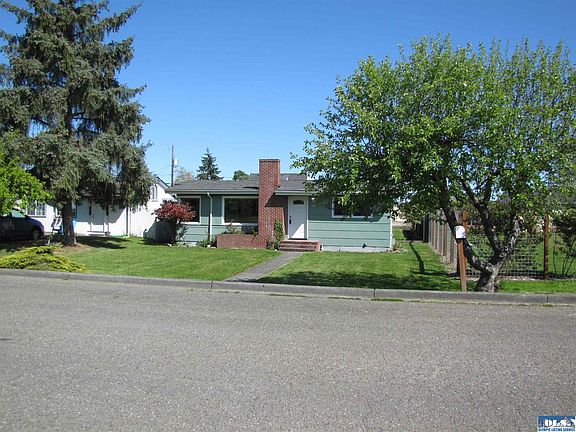 2nd image of 215 E Vashon Ave