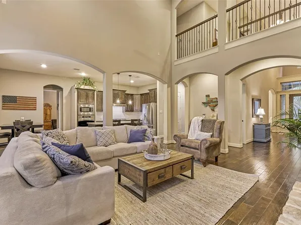 114 Monarch Park Dr, Montgomery, TX 77316