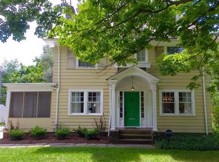 3052 Chadbourne Rd, Shaker Heights, OH 44120