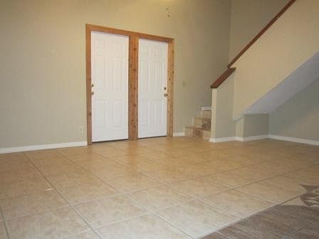 3rd image of 5610 Pinebay Cir S