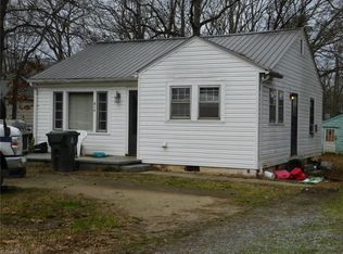 814 Cox Ave, Thomasville, NC 27360