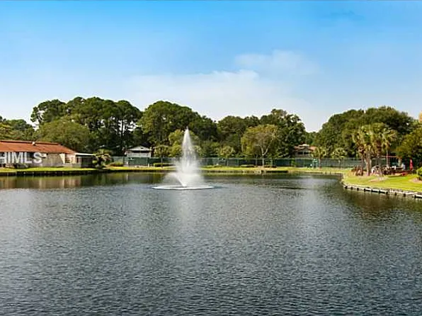 85 Folly Field Rd APT 136, Hilton Head Island, SC 29928