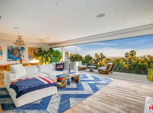 7924 Hillside Ave, Los Angeles, CA 90046