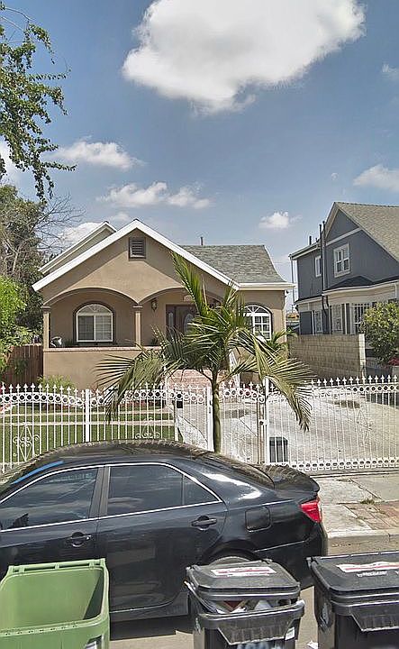 2nd image of 1005 E 22nd St