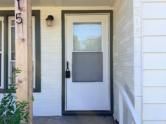 3rd image of 315 N Main St