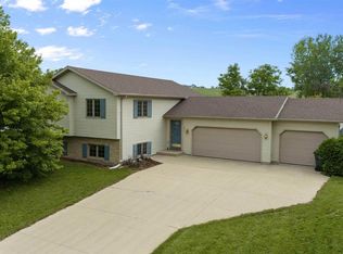 3044 Mounds View Rd, Blue Mounds, WI 53517