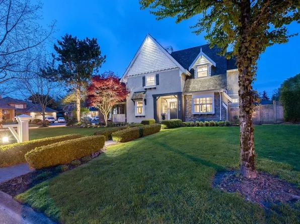 3758 Devonshire Dr, Surrey, BC V3Z 0H8