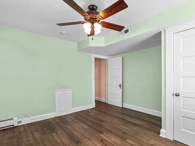 820 S Conkling St — Photo 14