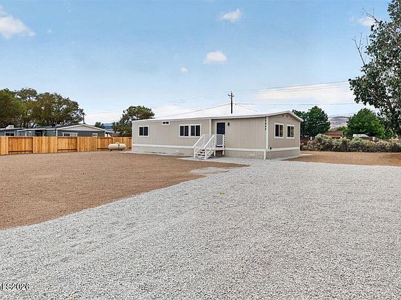4th image of 17945 Blackbird Dr
