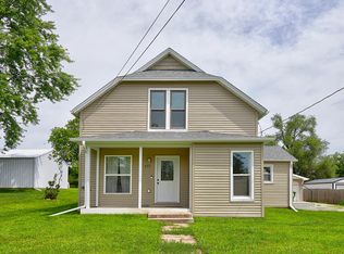 551 Long St, Patterson, IA 50218