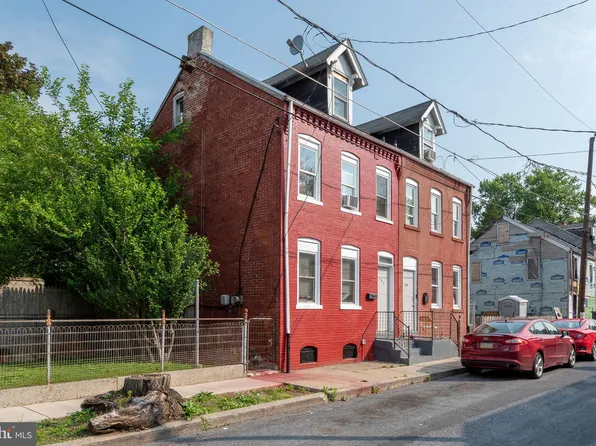 552 Woodward St, Lancaster, PA 17602