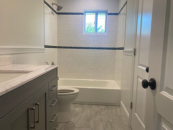 4th image of 18 Cheryl Ln S