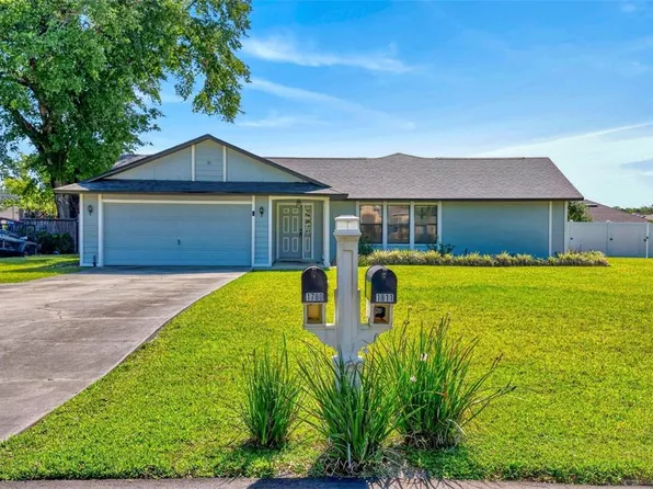 1780 Heather St, Mount Dora, FL 32757