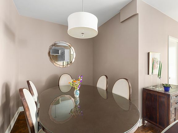 5th image of 534 Hudson St APT 4C