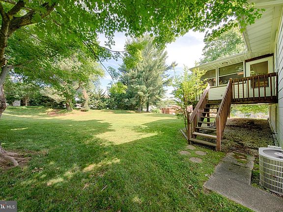 5th image of 1802 Petula Ct