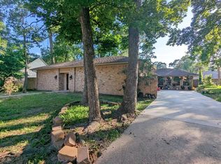 112 Wroxton Dr, Conroe, TX 77304