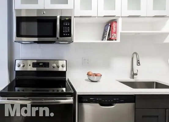 Rented by Mdrn Residential | media 27