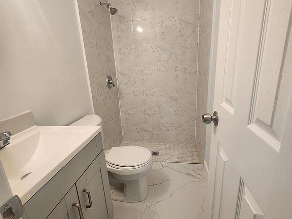 4th image of 1700 NE 51st St