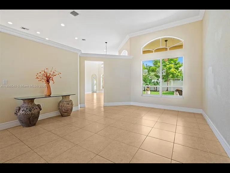 1873 NW 139th Ave — Photo 1