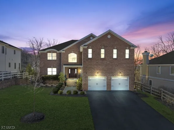 69 Haggerty Dr, West Orange Twp., NJ 07052