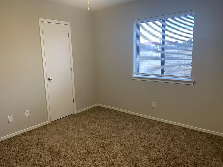 22 David Dr — Photo 10
