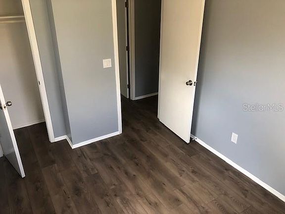 4th image of 2514 Elm Ave