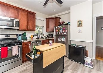 5th image of 601-603 Main St #2