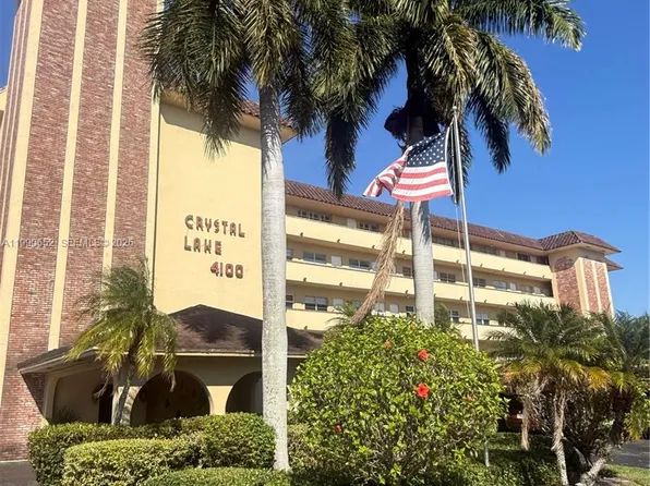 4100 Crystal Lake Dr APT 407, Pompano Beach, FL 33064