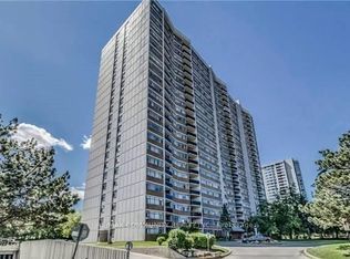 100 Echo Poin #804, Toronto, ON M1W 2V2