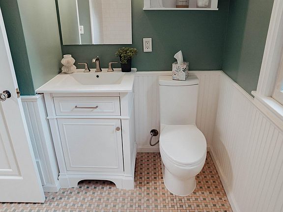 Upstairs Bathroom
