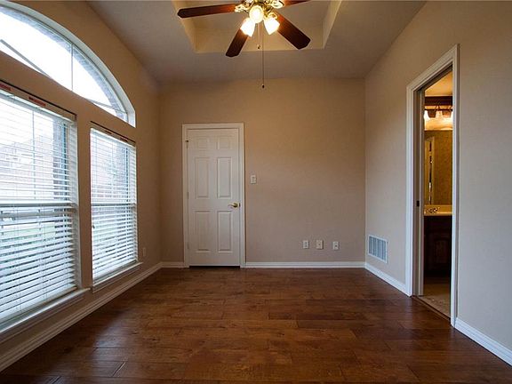 5th image of 5317 Bayberry St