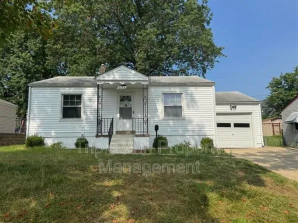 3155 Ohare Dr, Saint Ann, MO 63074
