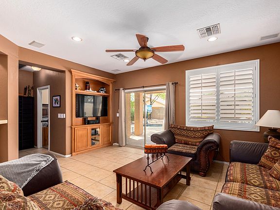 3rd image of 39828 N La Cantera Ct