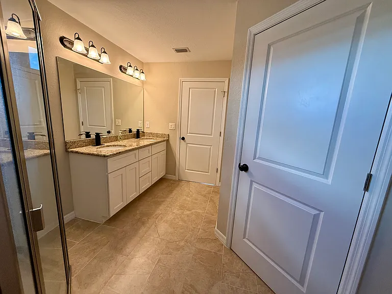 7033 Waldo Cir — Photo 13
