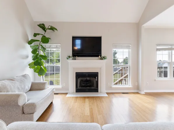 3992 Kristen St, Spring Hill, TN 37174