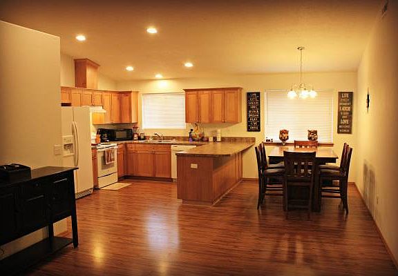 Kitchen and dining room 