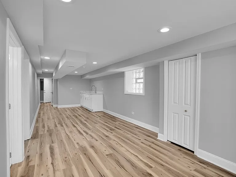 6233 S Claremont Ave #1B — Photo 5