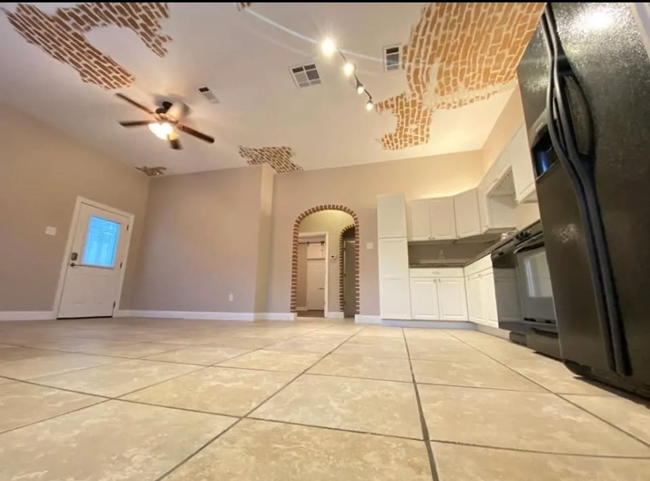 2 bed, 1200 sqft, $1,600 — Photo 4