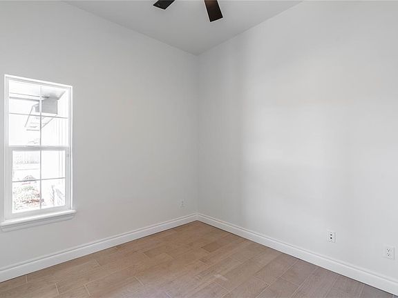 4th image of 4304 Blossom Field Ave