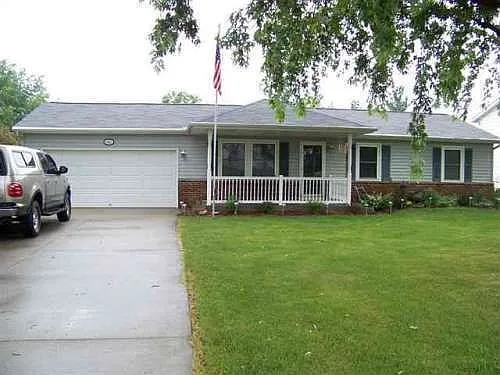 422 Drake Rd photo 1